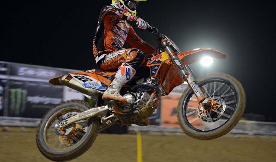 MX1: Tony Cairoli secondo assoluto in Qatar, prolunga il contratto con KTM per tre anni