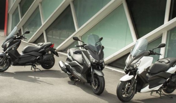 Yamaha presenta X-Max 400, il nuovo riferimento per la sua categoria