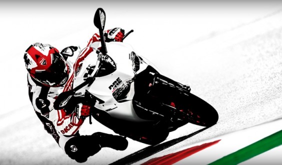 Dal 16 dicembre aperte le iscrizioni per partecipare al DRE 2014, Tutto è pronto per l’undicesima edizione della celebre scuola di guida Ducati, In pista con le novità Ducati della gamma 2014