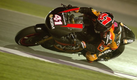 MotoGP, FP1 Qatar: Aleix Espargaro davanti a tutti
