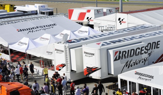 Bridgestone annuncia il ritiro dalla MotoGP a fine 2015