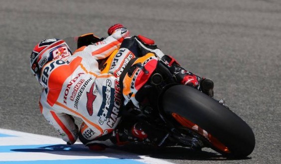 GP Jerez, MotoGP: Marquez si prende la pole e strappa il record a Lorenzo